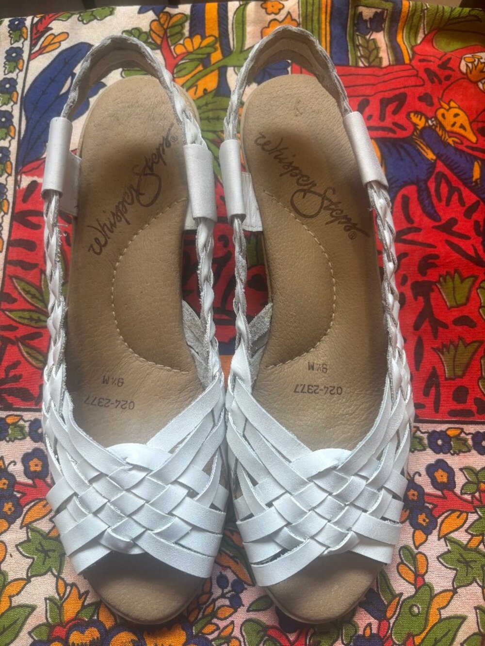 Vintage 70s 80s Whisper Steps White Woven Leather Wedge Sandals Brazil - Size 9